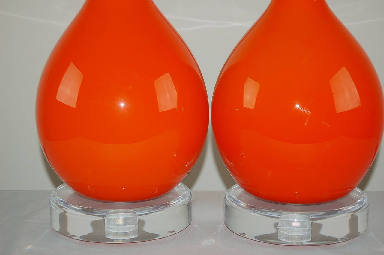 Pair of Vintage Italian Long Necked Murano Lamps by Seguso in Orange In Excellent Condition In Little Rock, AR