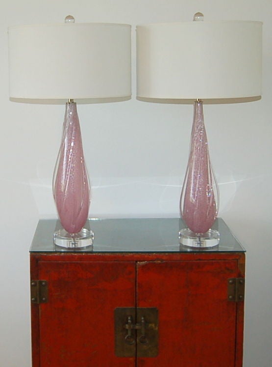 Lucite Vintage Murano Pulegoso Lamps in Orchid Frost by Seguso For Sale
