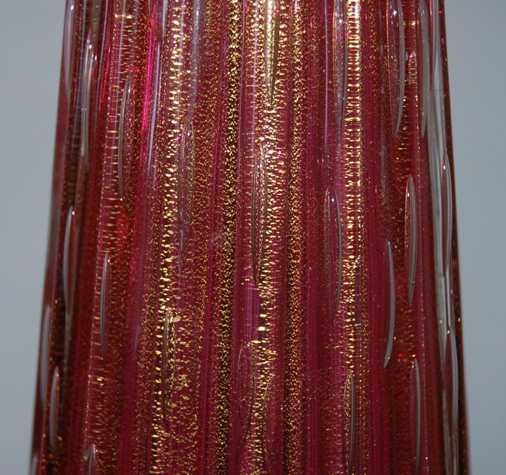 Mid-20th Century Vintage Murano Teardrop Lamps in Cranberry and Gold For Sale