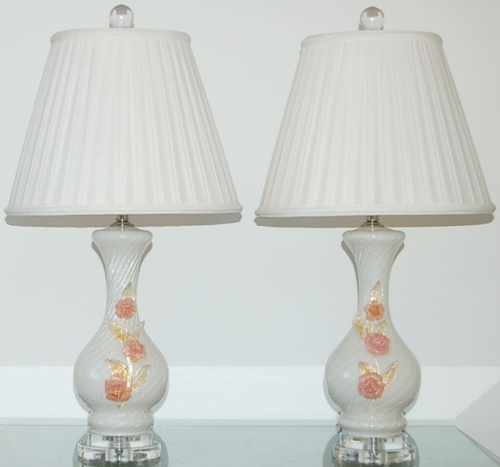 Mid-Century Modern Vintage Murano Lamps with Applied Glass Roses in Vanilla For Sale
