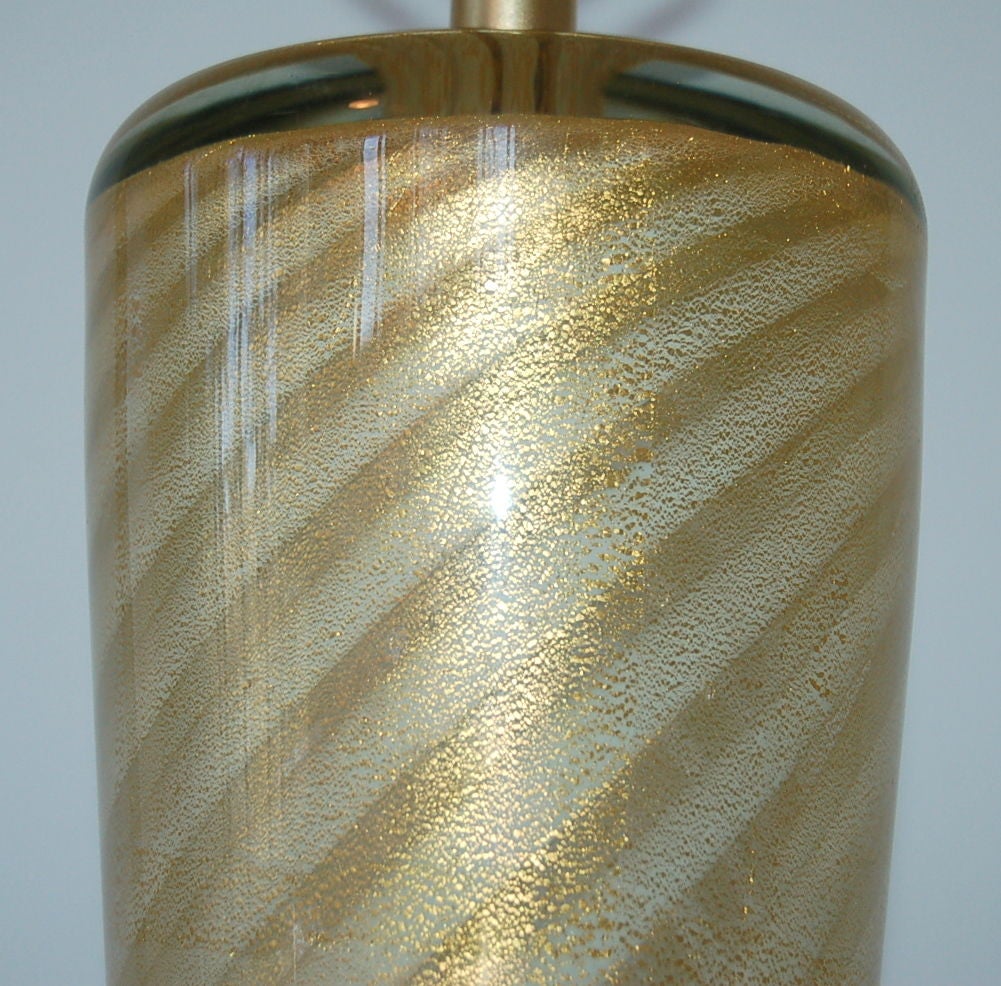 Golden Striped Sommerso Murano Lamp on Gold Leaf In Excellent Condition For Sale In Little Rock, AR