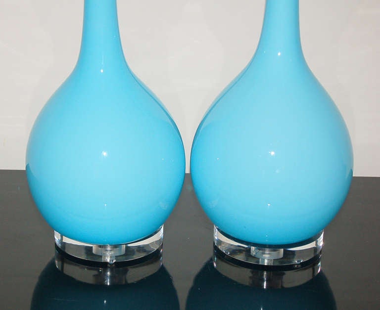 Pair of Vintage Murano Long Neck Lamps in TBird Blue by Seguso In Excellent Condition For Sale In Little Rock, AR