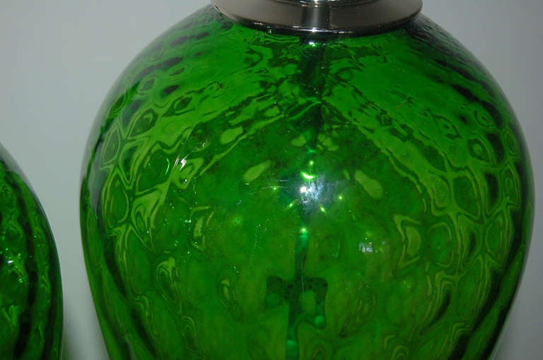 Pair of Vintage Italian Murano Windowpane Glass Lamps in Emerald For Sale 2