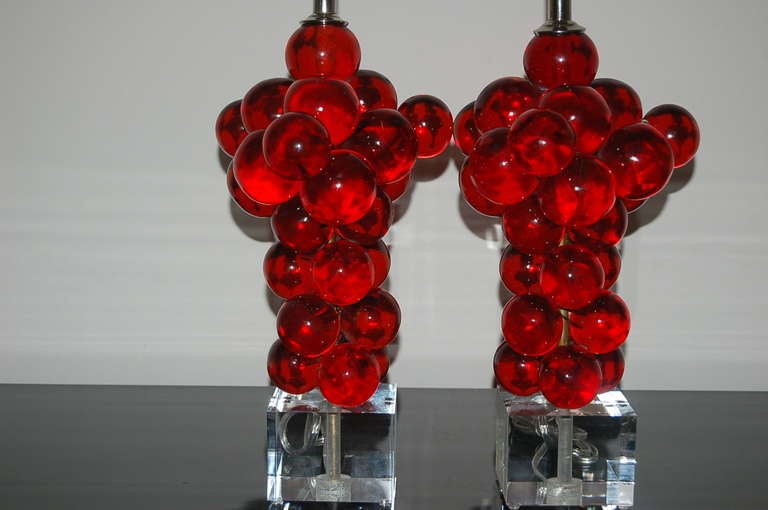 Matched Pair of Vintage Rare Red Resin Bubble Lamps by Silvano Pantani, 1966 In Excellent Condition In Little Rock, AR