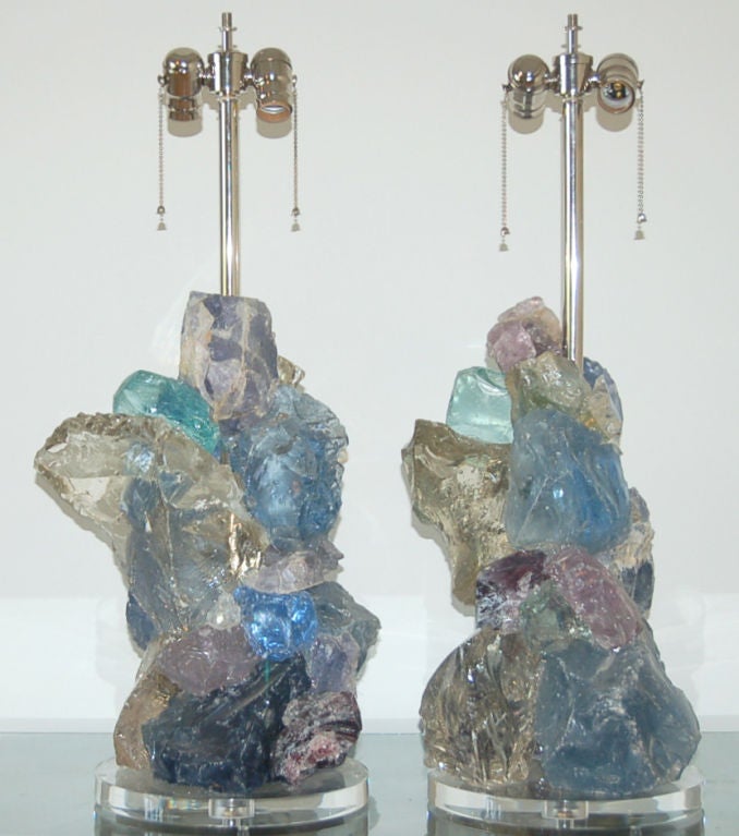 These beautiful cluster lamps are made of 100% recycled glass. Gorgeous eco-friendly art pieces that really light up a room - how cool is that? Designed by Swank Lighting, they are available in all the colors you see here, and new colors like Moss,
