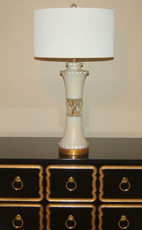 Rare Vintage Murano Wedding Cake Lamp in Vanilla White For Sale 3
