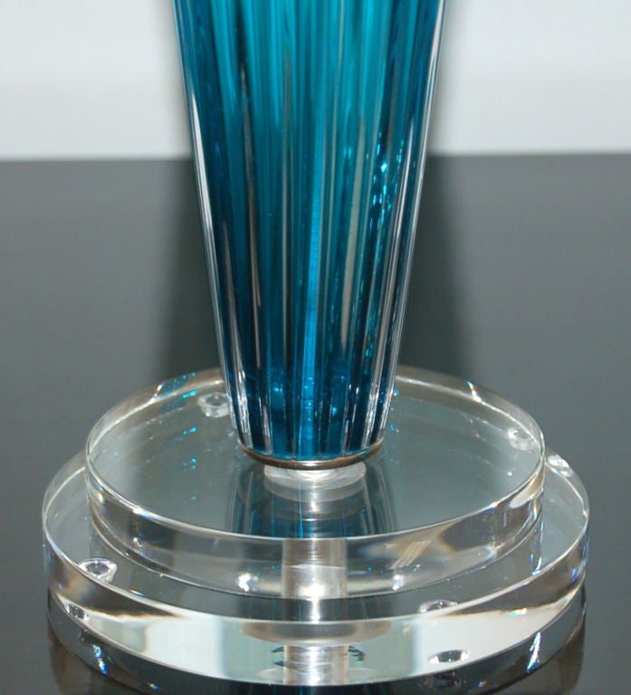Blue Handblown Pair of Glass Lamps by Joe Cariati In Excellent Condition For Sale In Little Rock, AR