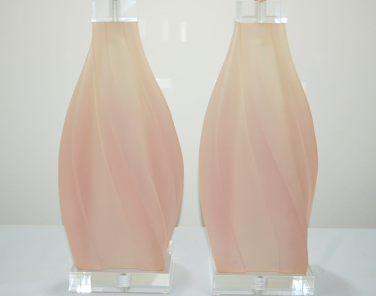 Pair of Vintage Acrylic Lamps by Paolo Gucci In Excellent Condition For Sale In Little Rock, AR