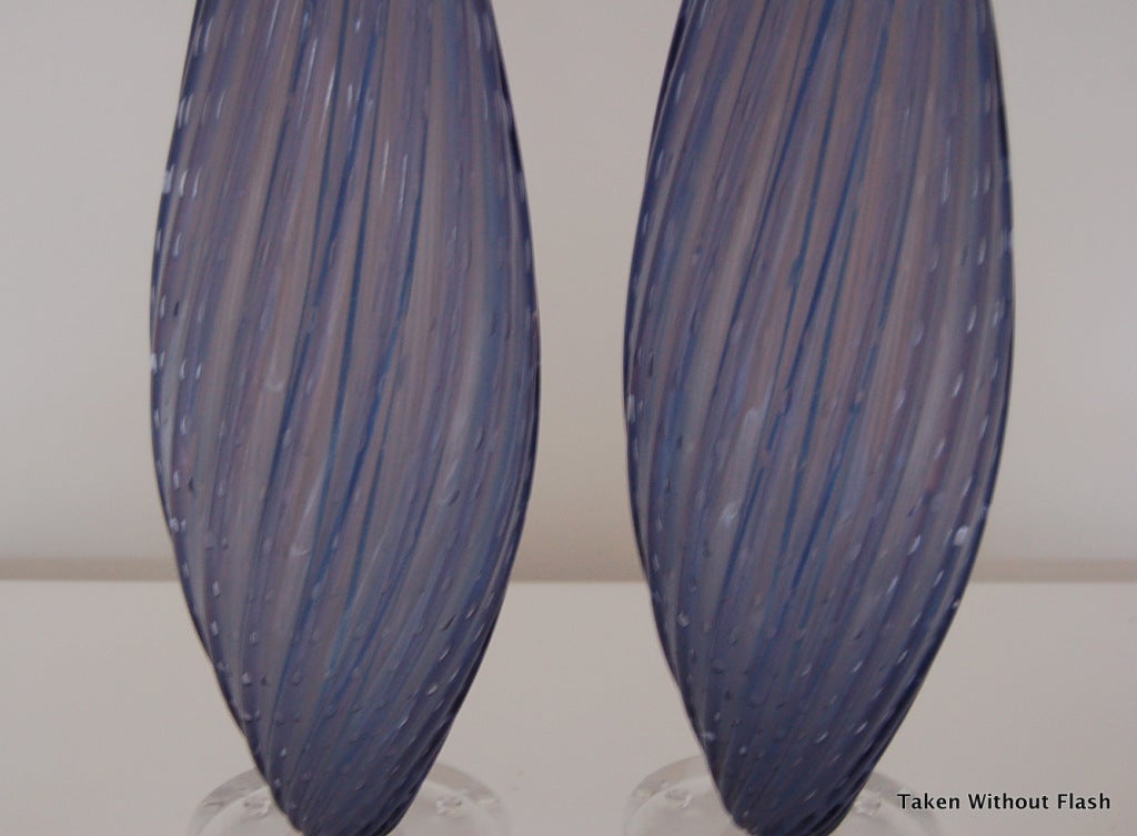 Alfredo Barbini - Pair of Vintage Opaline Murano Lamps In Excellent Condition For Sale In Little Rock, AR