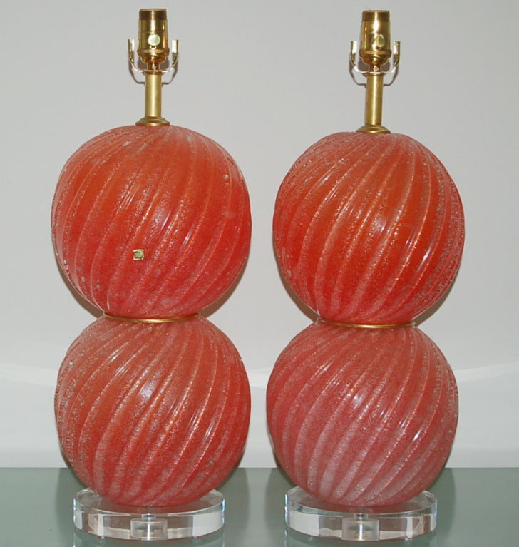 Mid-Century Modern Pair of Vintage Murano Pulegoso Stacked Melon Ball Lamps For Sale