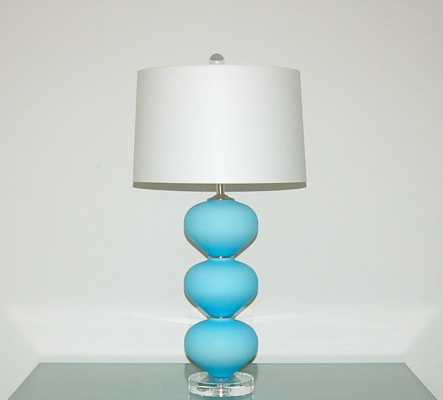 Mid-Century Modern Pair of Vintage Murano Lamps in Sky Blue Satin For Sale