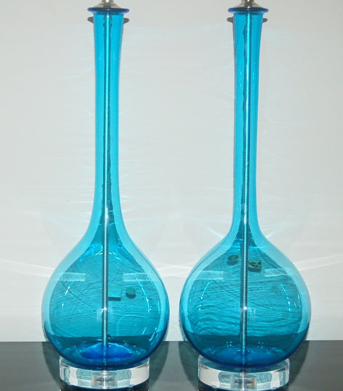 Italian Pair of Vintage Murano Long Neck Lamps For Sale