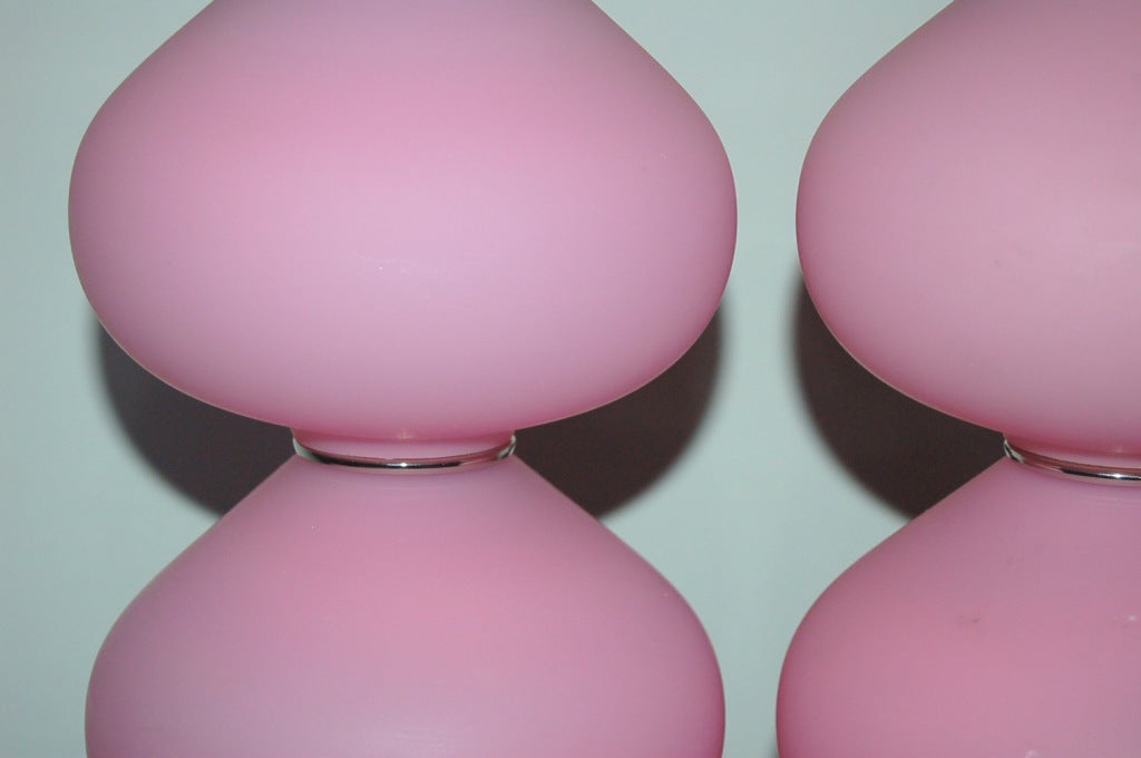 Brass Pair of Vintage Murano Lamps in Pink Satin Glass on Lucite For Sale