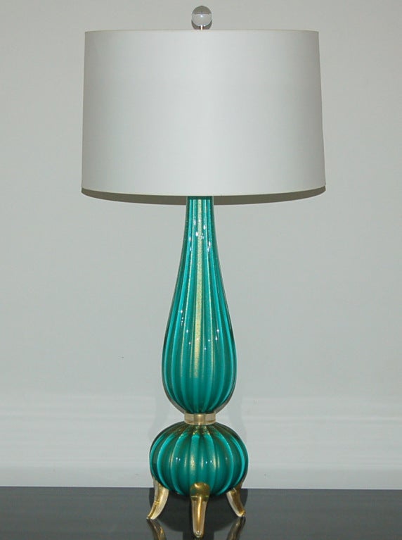 Hollywood Regency Elegant Pair of Three Footed Murano Lamps in Aqua and Gold For Sale