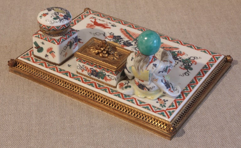 a Samson Chantilly-style chinoiserie bronze mounted inkwell (encrier) decorated with mice stealing fruits and vegetables from the garden, marked with a red Chantilly hunting horn (Image 6)