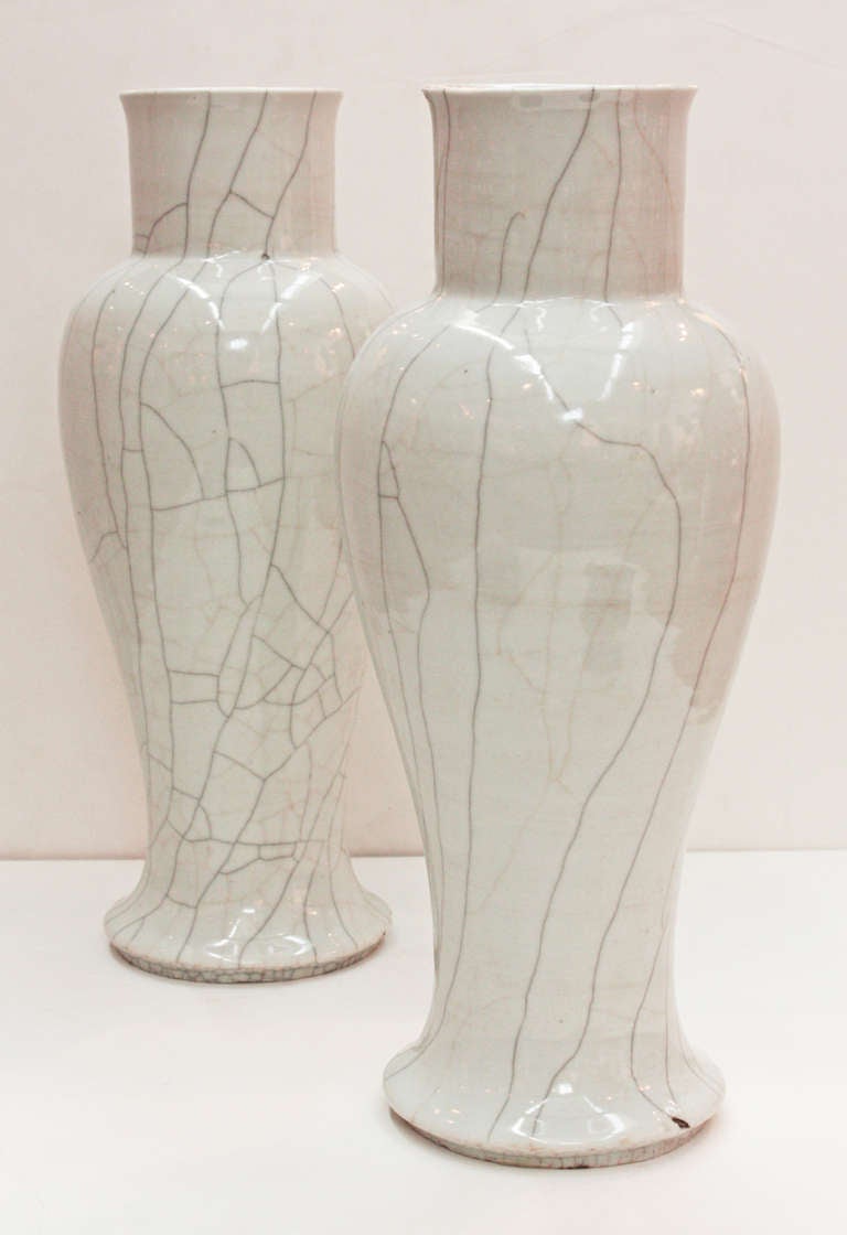 Pair of Early19th Century Chinese Crackle Ware Vases In Good Condition In Dallas, TX