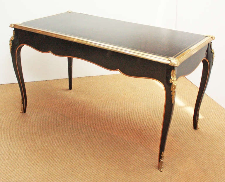 Louis XV Style Bureau Plat / Collector's Edition by Baker In Good Condition In Dallas, TX