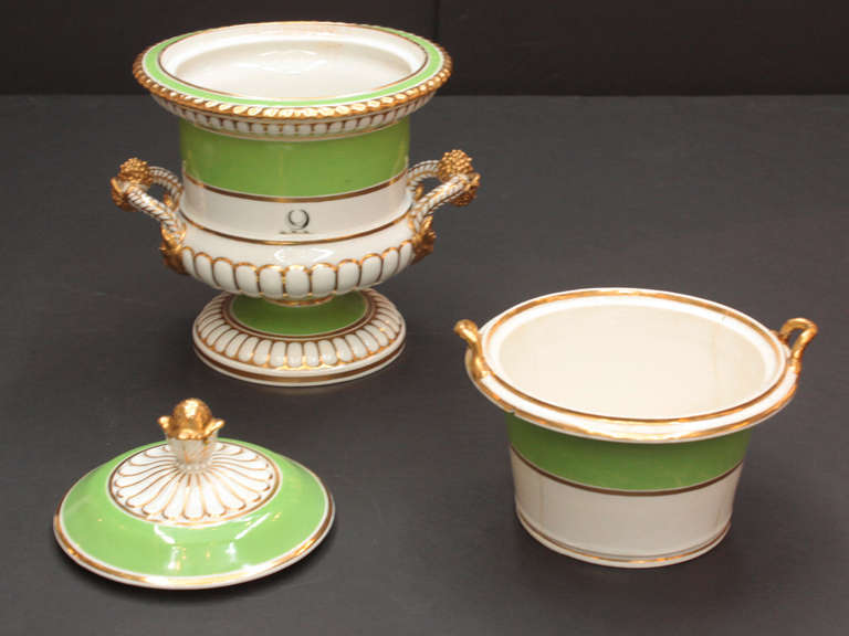 English Pair of Chamberlain's Worcester Porcelain Fruit Coolers