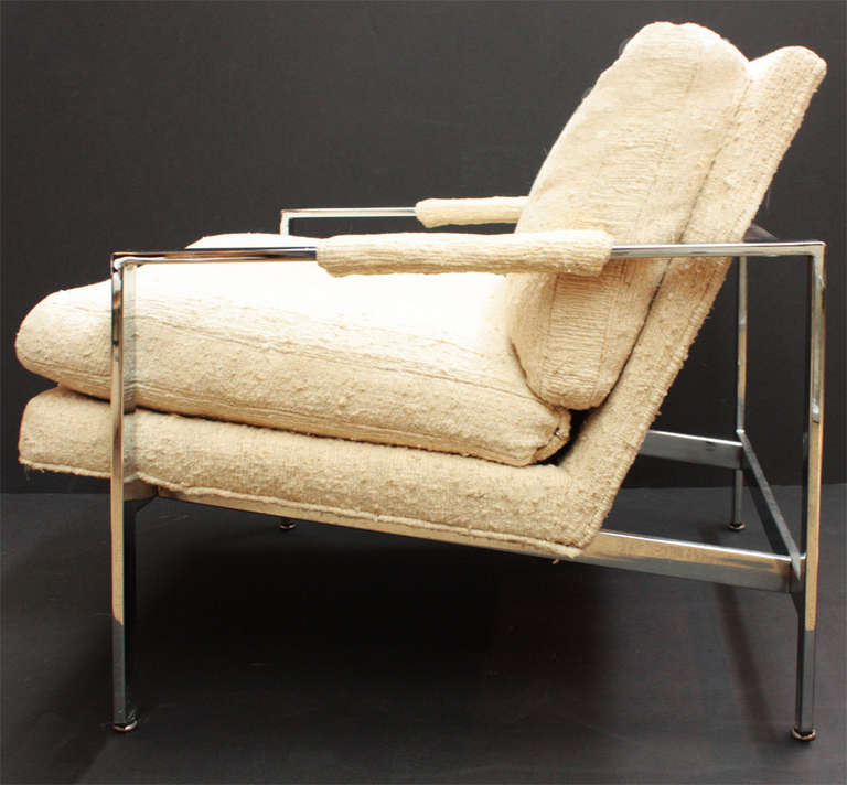 a flat bar chromed steel architectural lounge chair, an  American classic, by Milo Baughman (1923- 2003) for Thayer Coggin in 1966, original knubby woven off-white / cream upholstery, label intact (image 5)

from a mid century estate featured in