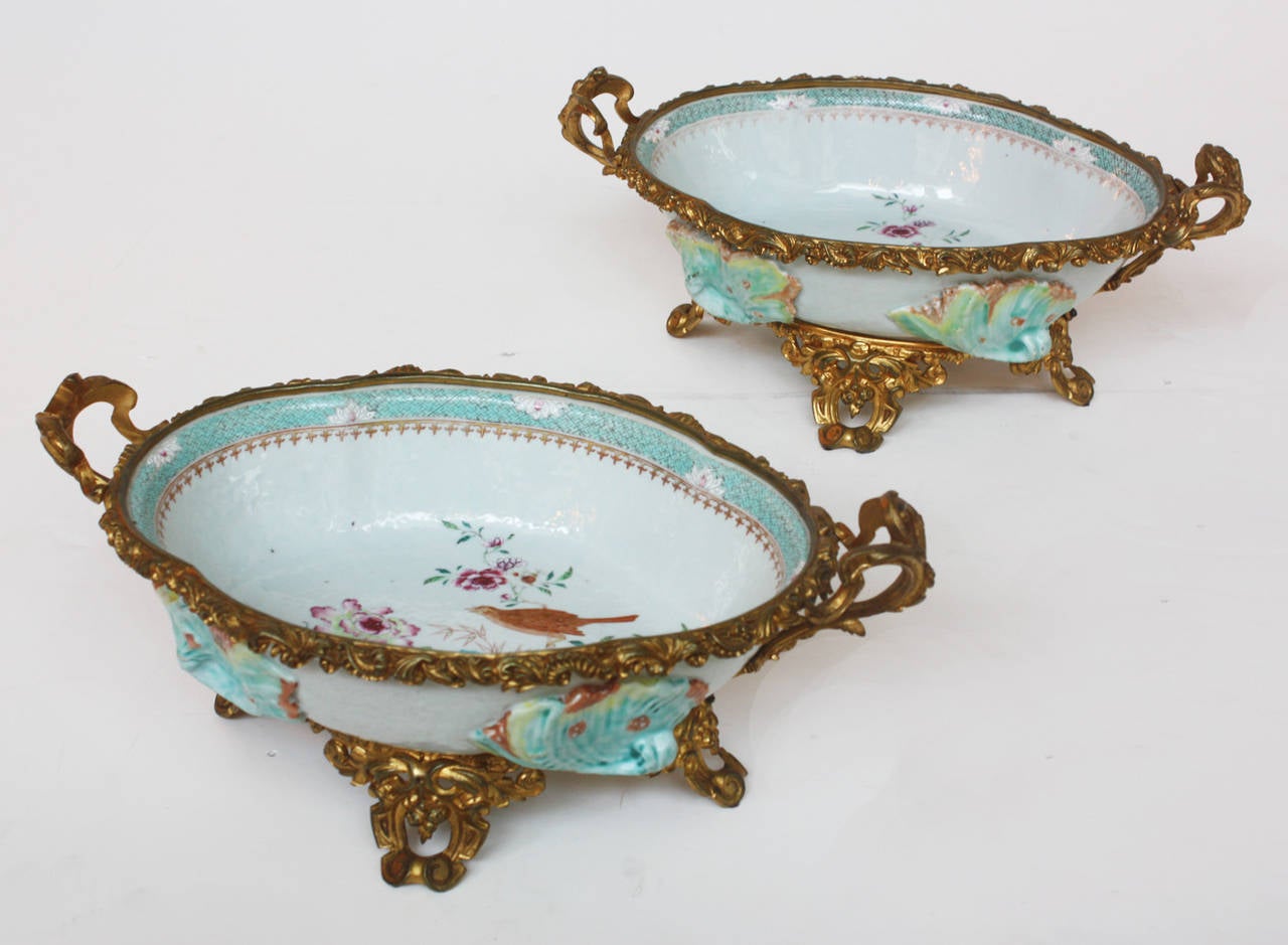 Pair of Oval Chinese Export Dishes 1