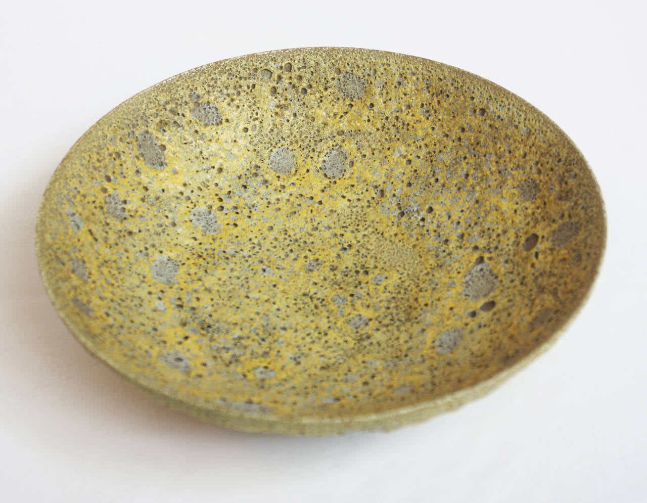 American Gertrud and Otto Natzler Ceramic Bowl with Lava Glaze