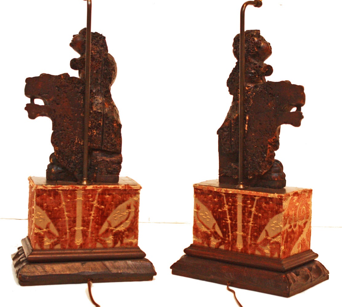 Pair of Carved Putti as Lamps In Good Condition In Dallas, TX