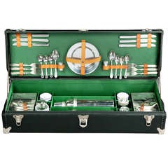 Automobile 'Running-Board' picnic trunk. 12