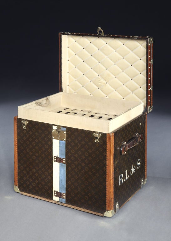 French Louis Vuitton 'Cube' trunk (Argentine colours).