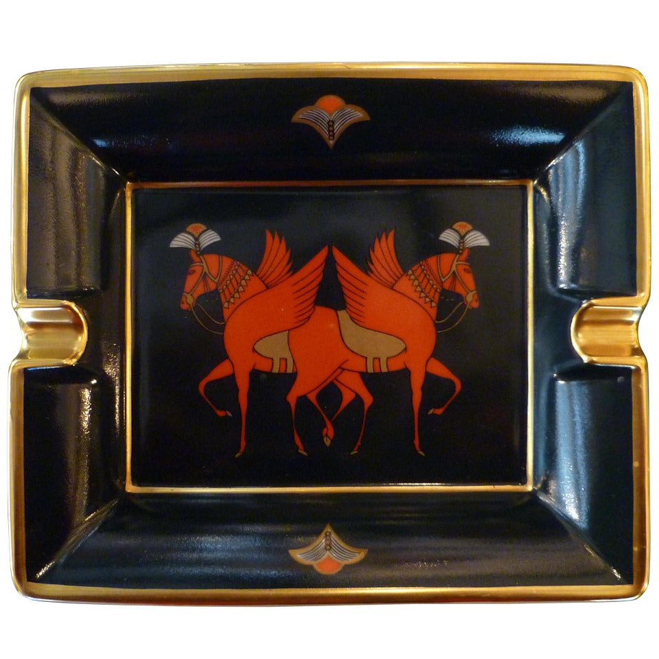 Hermès ashtray with decoration of red 'winged' horses