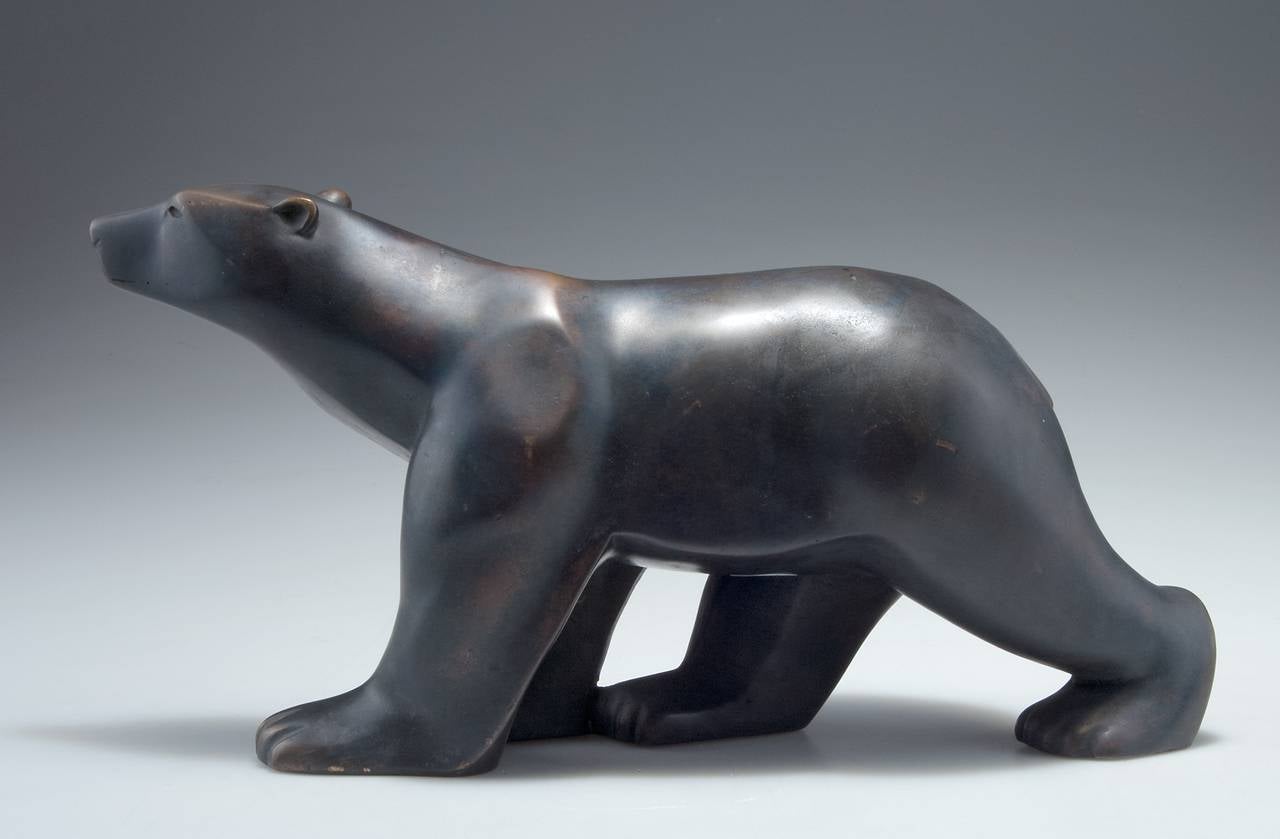 François Pompon (French, 1855-1933)  ‘Ours Polaire’ (Polar Bear) 

A very fine Art Deco cire perdue bronze posthumously cast by the Valsuari foundry circa 1950, with original brown-black patina. 

Bearing foundry marks and stamped POMPON to the