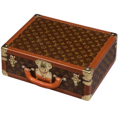 Small 'Monogramme' suitcase by Louis Vuitton 3