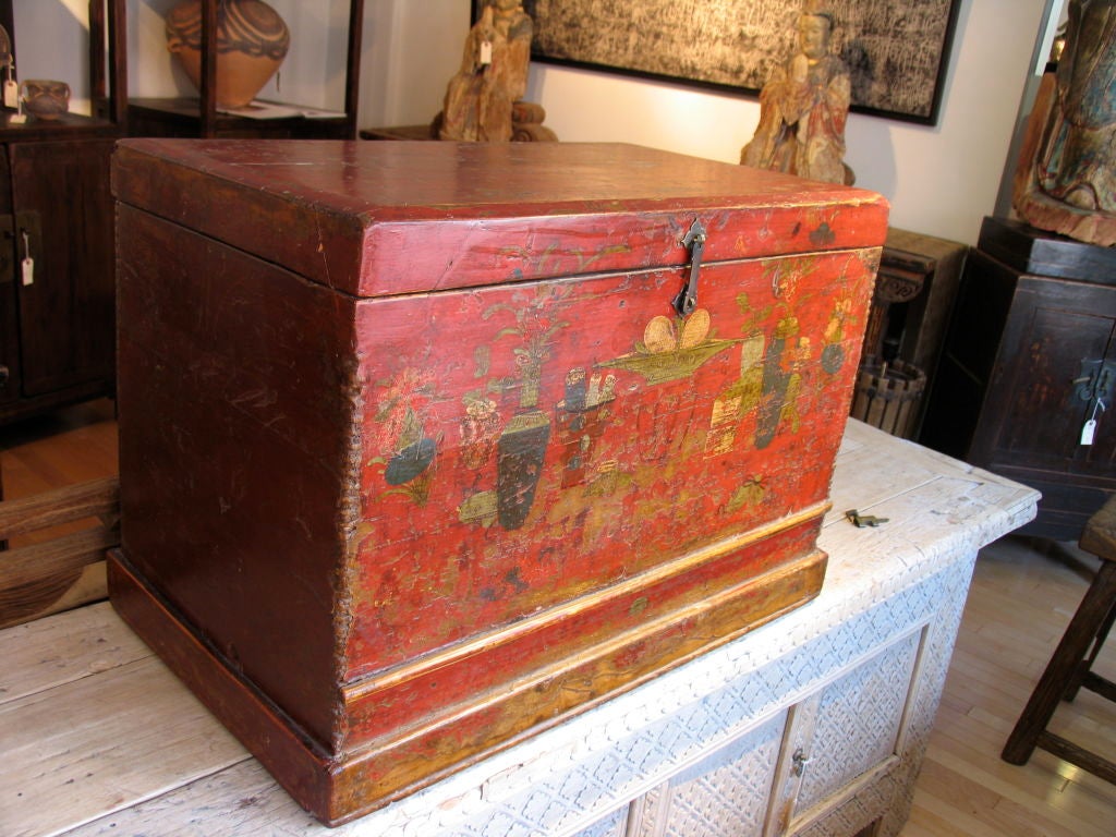 Chinese Painted wooden trunk For Sale