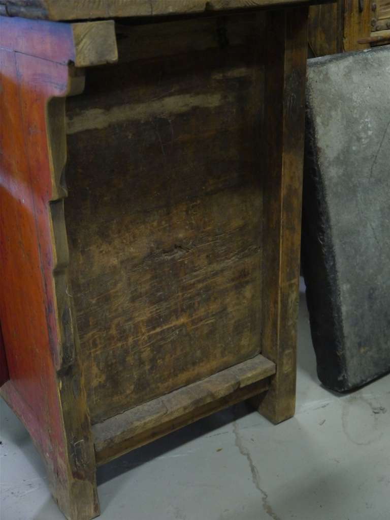 18th Century Elmwood Cabinet from Northern China 3