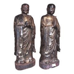 A large pair of greeting monks.