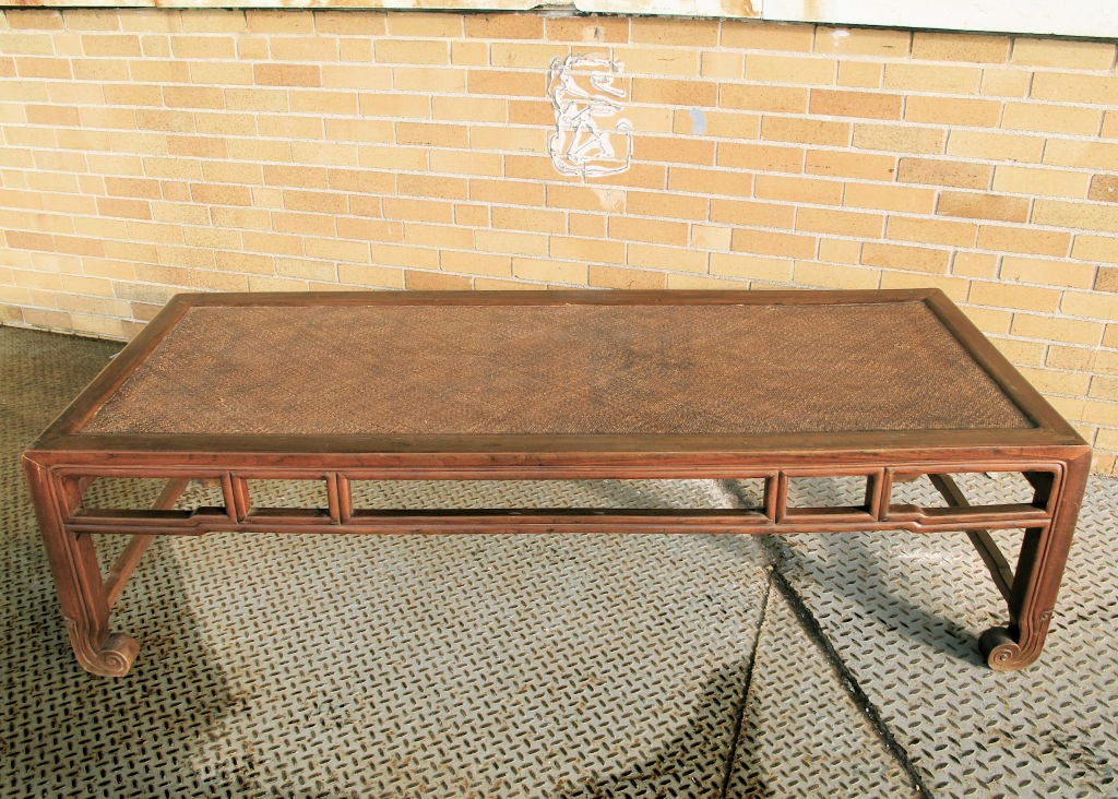 Chinese Coffee Table / Day Bed