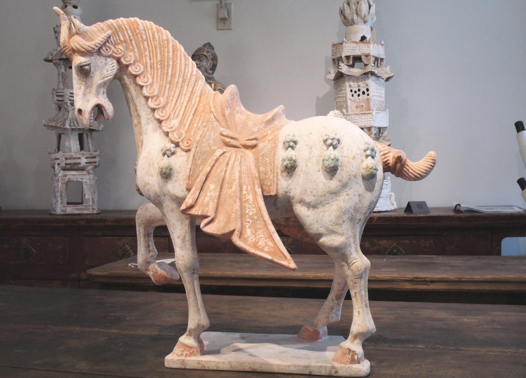 Important pair of ancient Chinese clay horses from Tang Dynasty 2