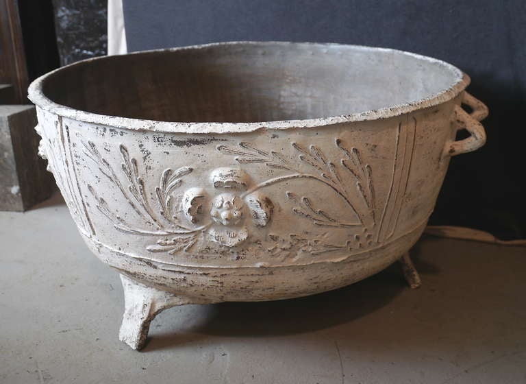 Large 18th Century Cast Iron Temple Incense Pot In Excellent Condition In Westport, CT
