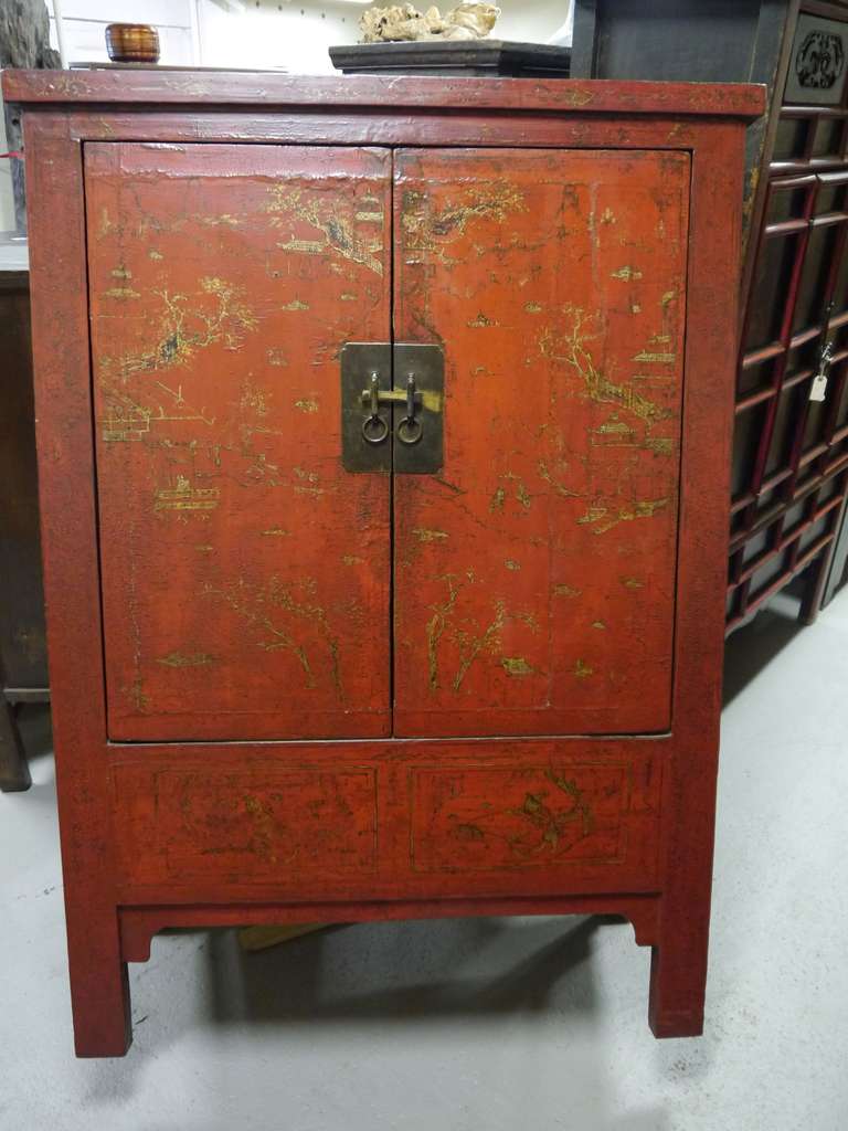 Mid 19th Century Original Red Lacquer Armoire with original gilded For Sale 6
