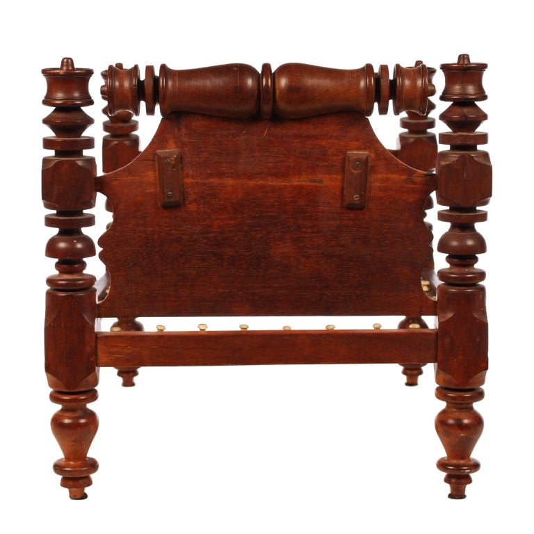 Exceptional Antique American Doll Bed, circa 1840 In Excellent Condition In Dallas, TX