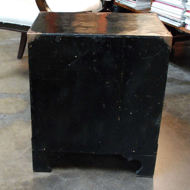 Chinese Inlaid Chest 4