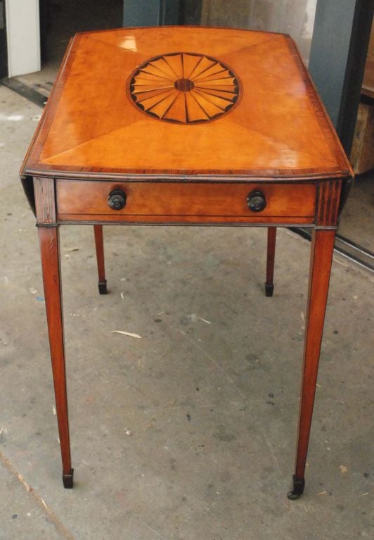 English 18th Century George III Mahogany Pembroke Table with Inlaid Fan 