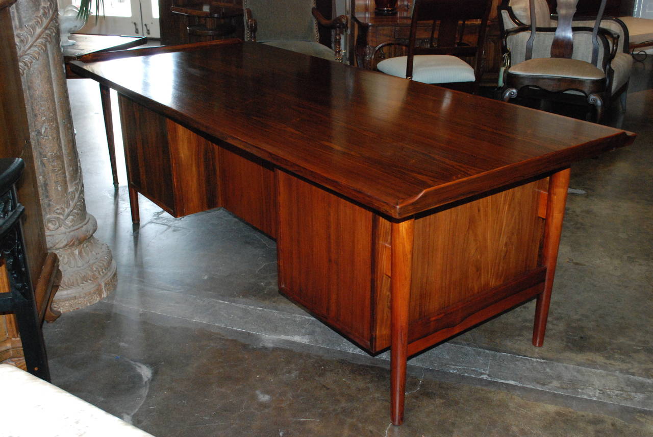 Mid-Century Modern
Danish executive custom desk.

Features six drawers with original hardware.