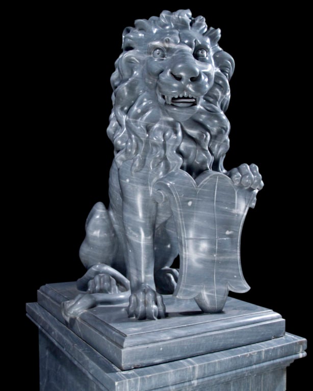 Neoclassical Italian Carved Marble Lions, circa 1900