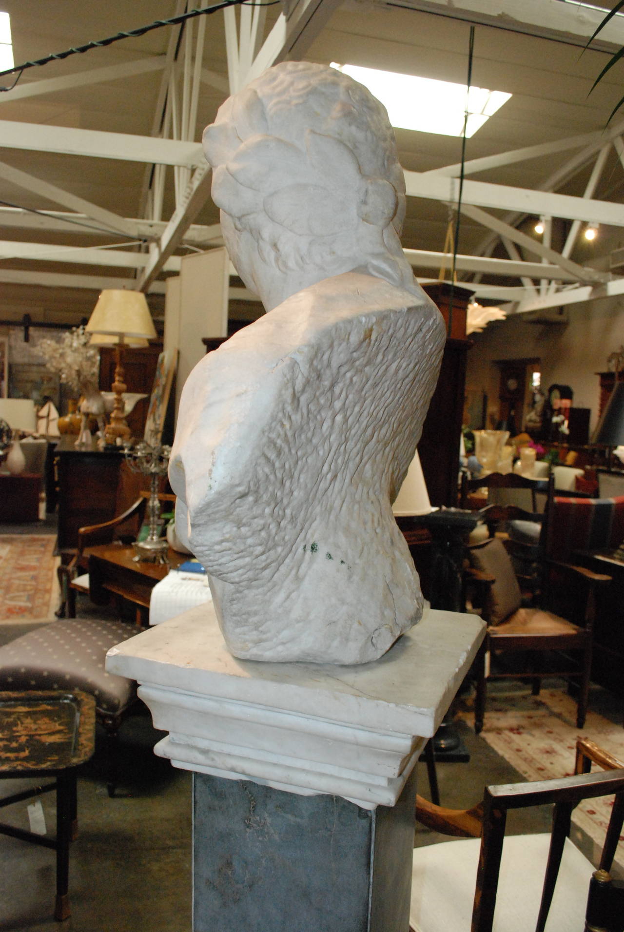 bust pedestal