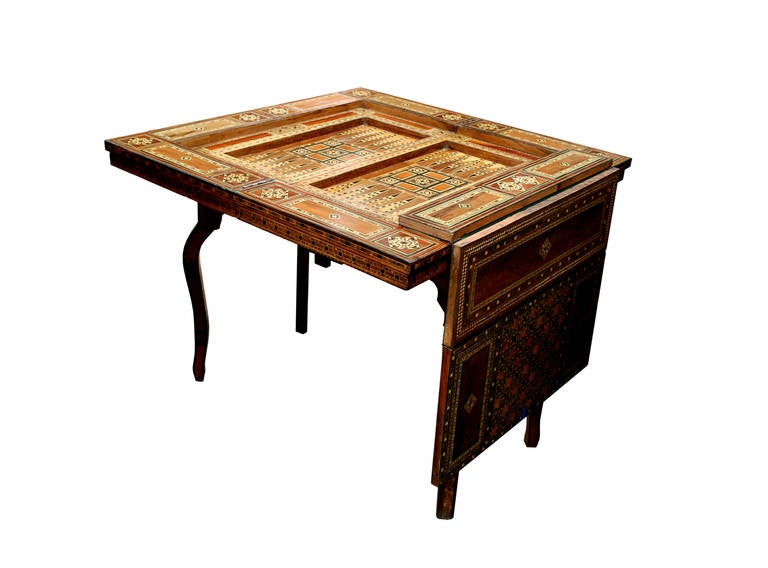syrian gaming table