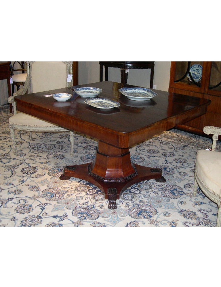 Danish Mahogany Dining Table In Excellent Condition In Pasadena, CA