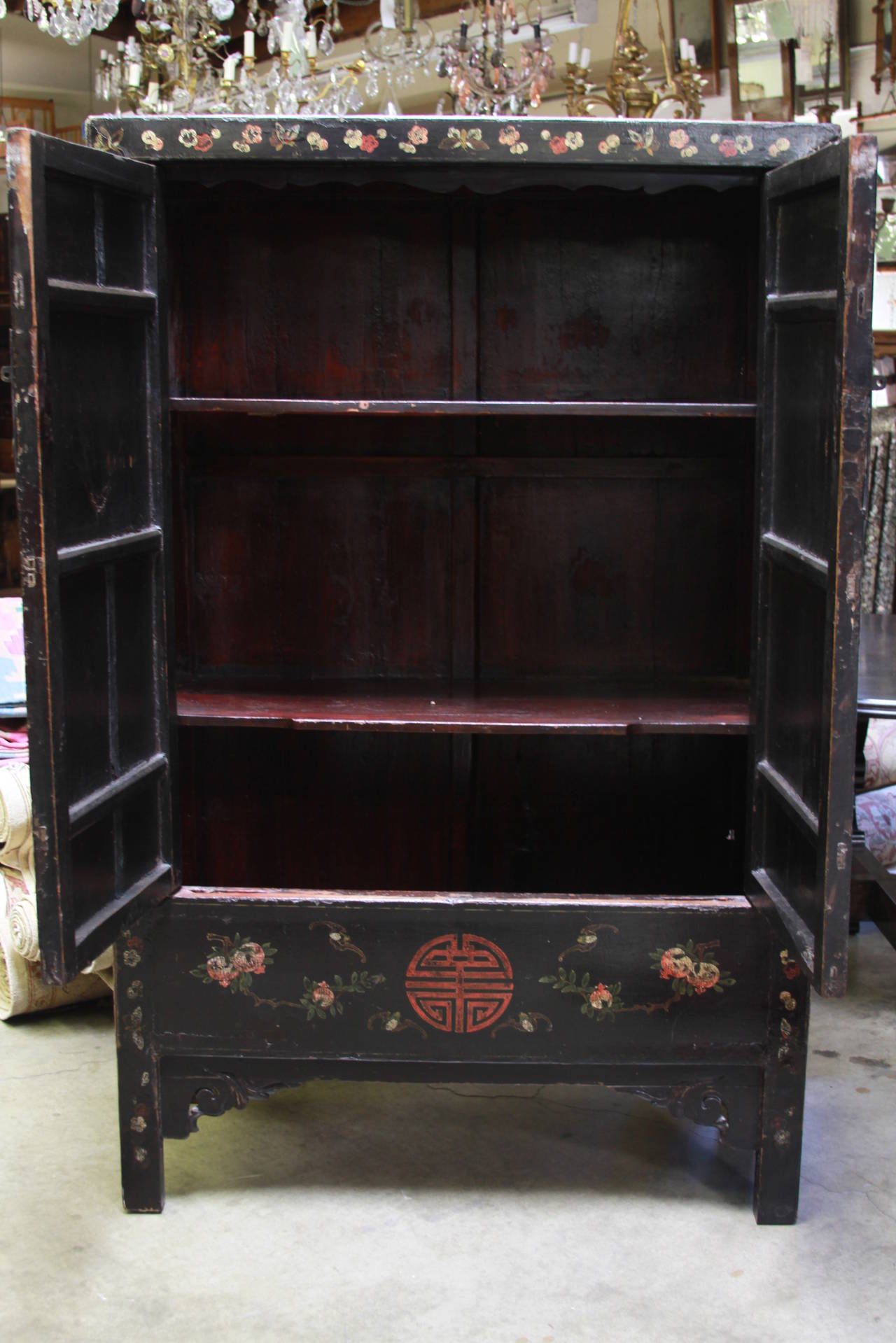18th Century Chinese Butterfly Cabinets In Good Condition In Pasadena, CA
