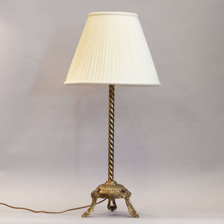 French 1900's Brass Table Lamp In Excellent Condition In Austin, TX