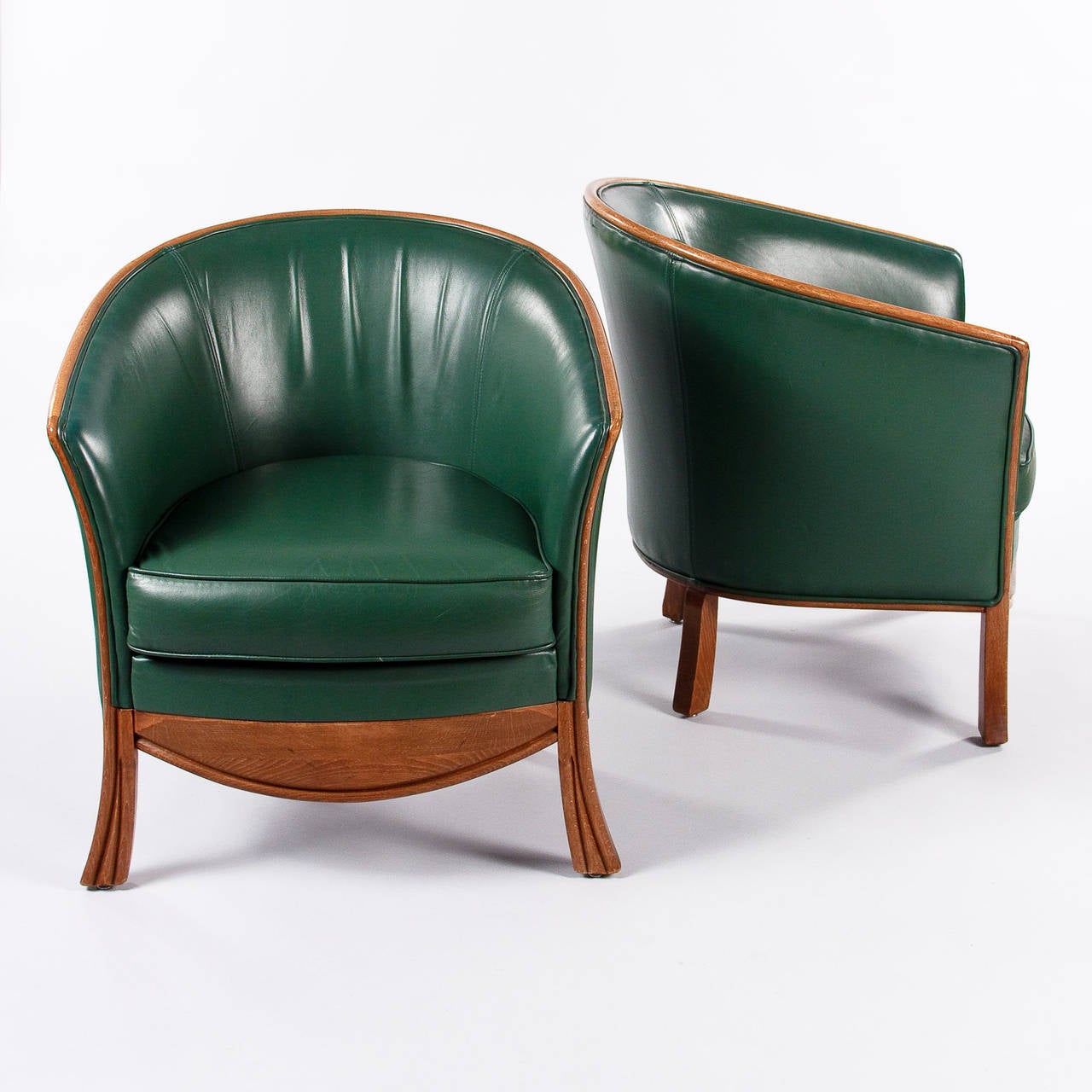 Mid-Century Modern Pair of 1950s Leather Armchairs by Rosello of Paris