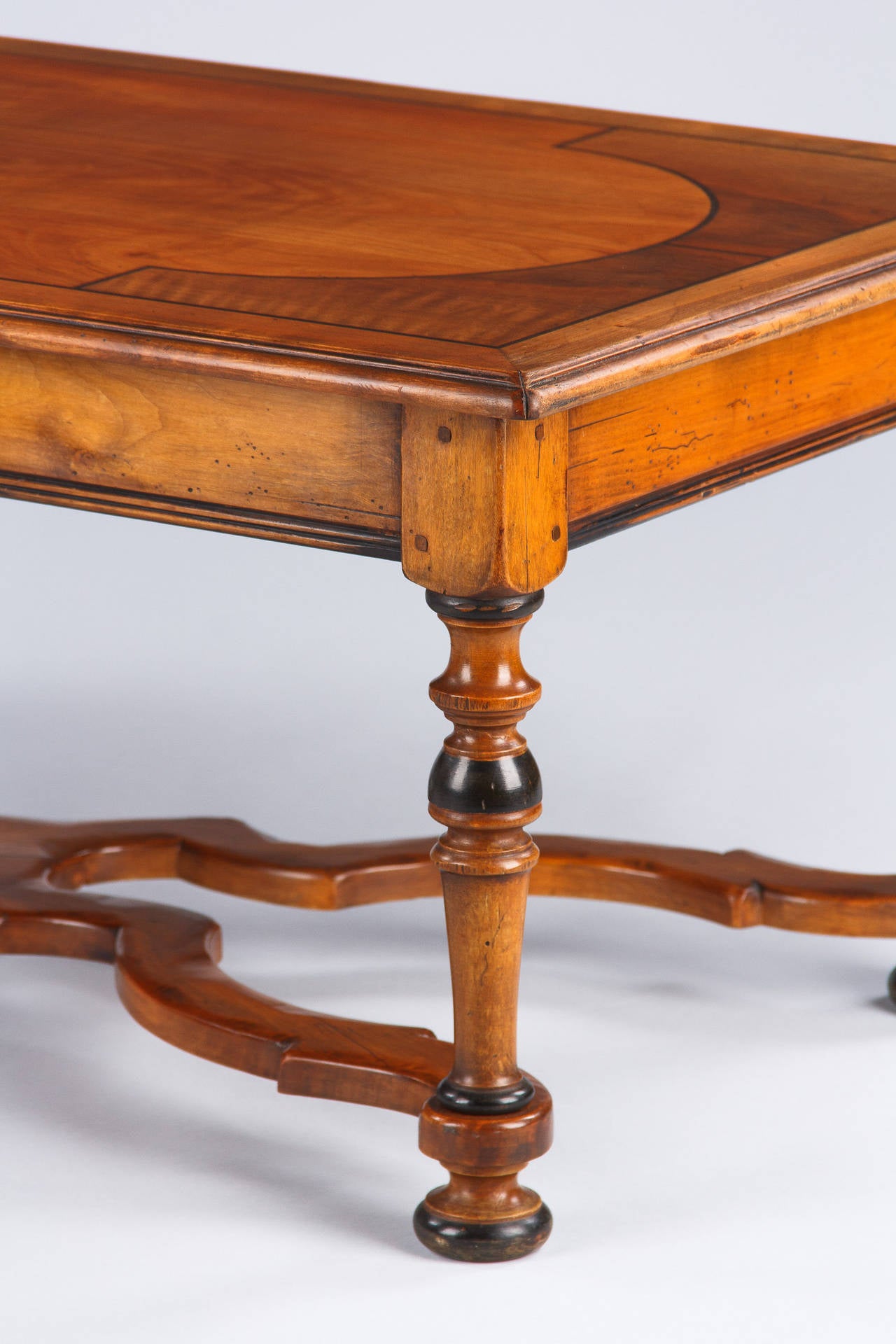 French Louis XIV Style Cherrywood Coffee Table, Early 1900s 1